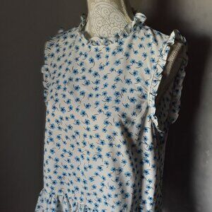 CeCe blue and white floral tunic size L